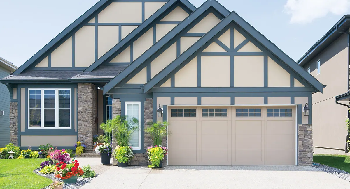carriage house garage goors
