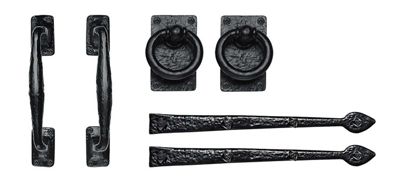 Canterbury decorative hardware