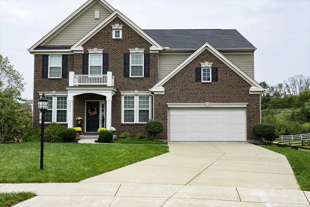 Safe-Way Choice Series Model 48/49 long carriage garage door in White