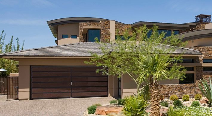 MultiView design in Medium Bronze finish with Bronze tint glass.