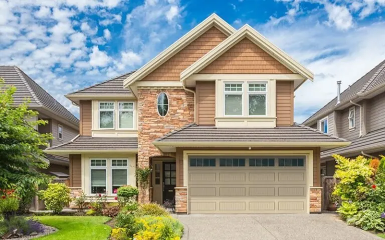 Series 500 — Long Carriage House
