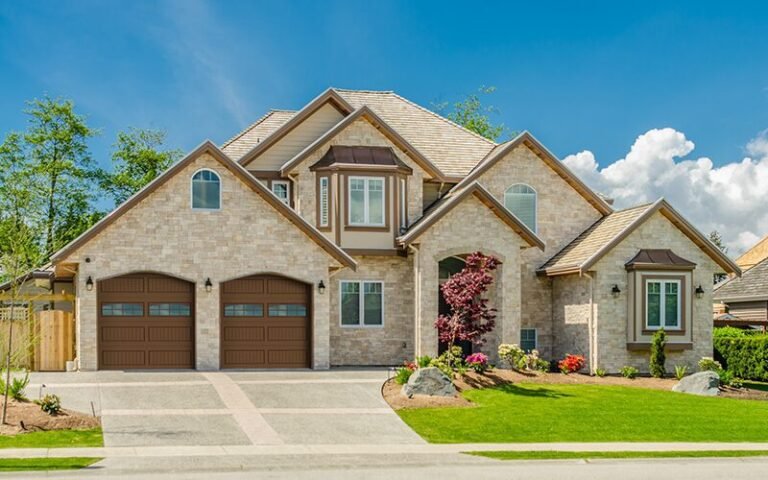 Series 500 — Long Carriage House